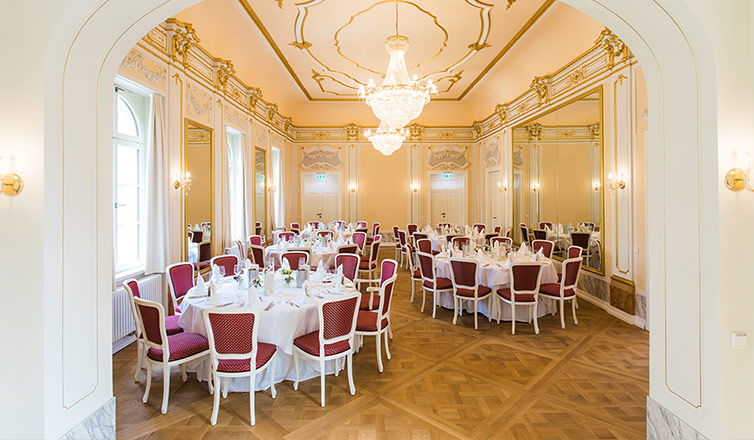 Spiegelsaal im Herrenhaus Moeckern